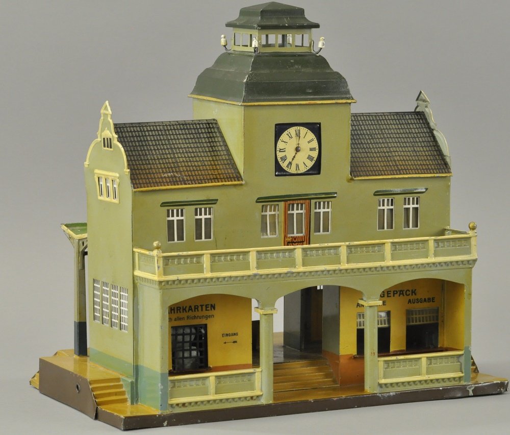 MARKLIN TICKET STATION (1 of 3)