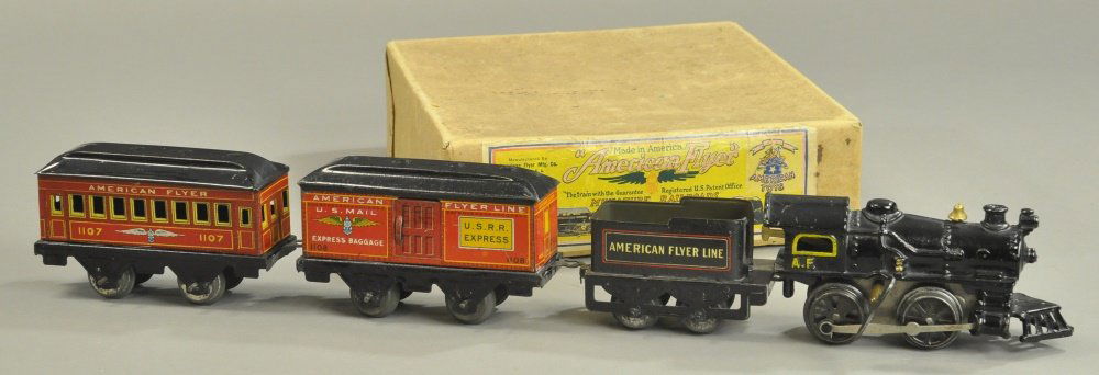 BOXED AMERICAN FLYER 'O' GAUGE SET (1 of 3)