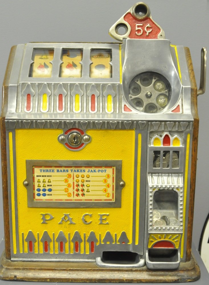 PACE BANTAM RESERVE JACKPOT SLOT MACHINE (1 of 2)