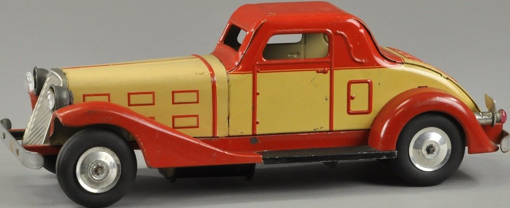 MARX COUPE WITH HEADLIGHTS (1 of 3)