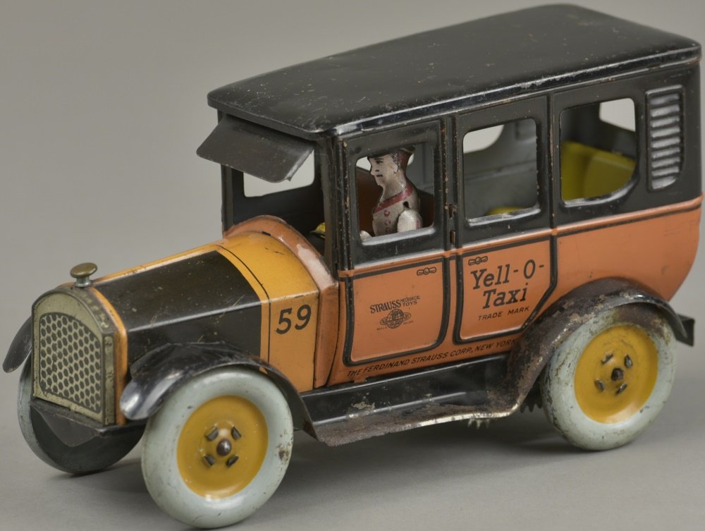 STRAUSS YELL-O-TAXI (1 of 2)