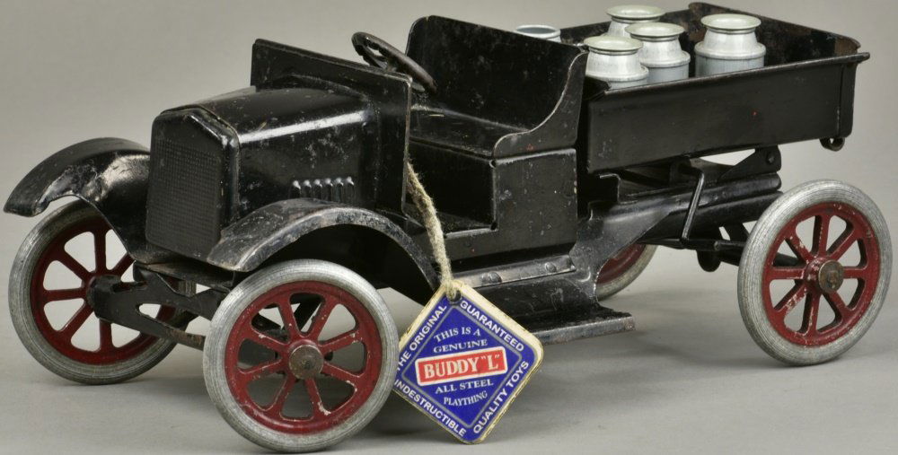 BUDDY 'L' ONE TON EXPRESS TRUCK (1 of 2)