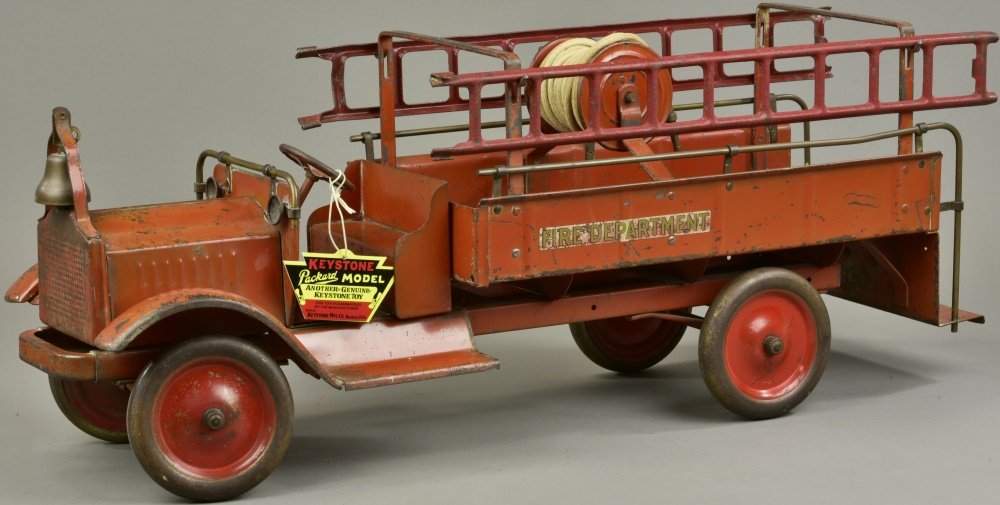 KEYSTONE PACKARD LADDER TRUCK (1 of 2)