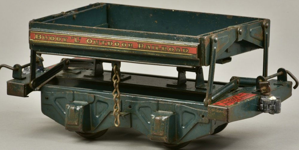 BUDDY 'L' OUTDOOR RAILROAD DUMP CAR (1 of 2)