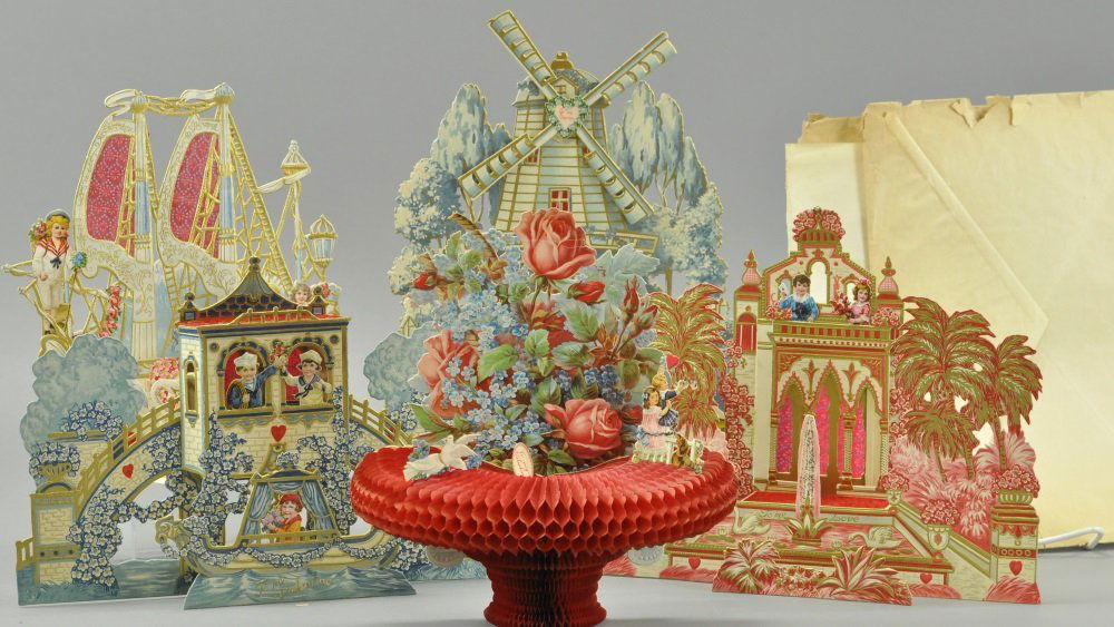 GROUPING OF FIVE ELABORATE & ORNATE VALENTINES (1 of 2)