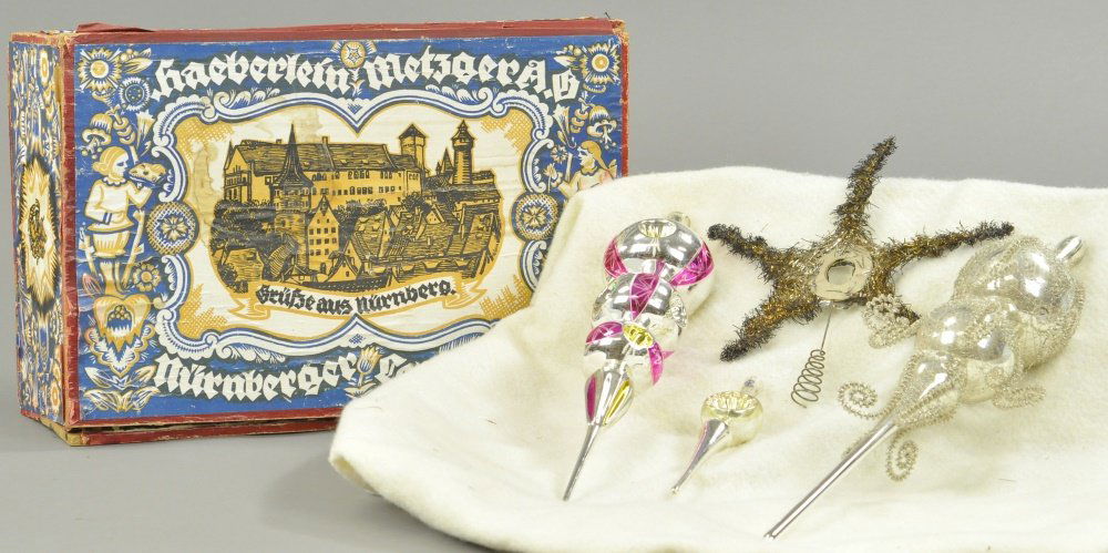 NURNBERGER BOX AND FOUR TREE TOPPERS (1 of 2)