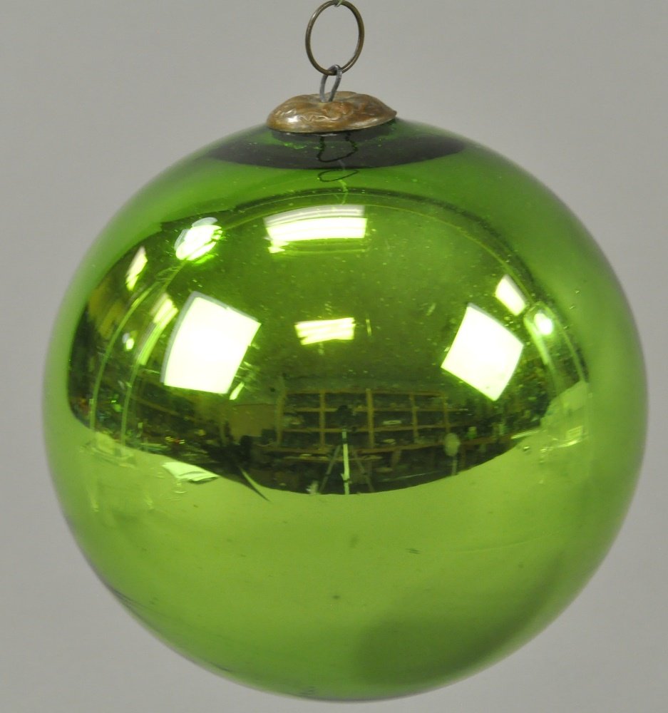 GREEN GERMAN KUGEL BALL (1 of 1)