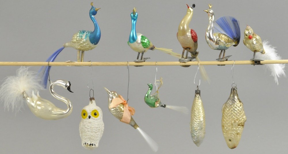 GROUPING OF ELEVEN GLASS ORNAMENTS (1 of 1)