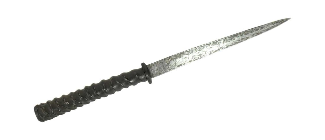 EARLY 20TH CENTURY SUDANESE SHORT SWORD (1 of 5)