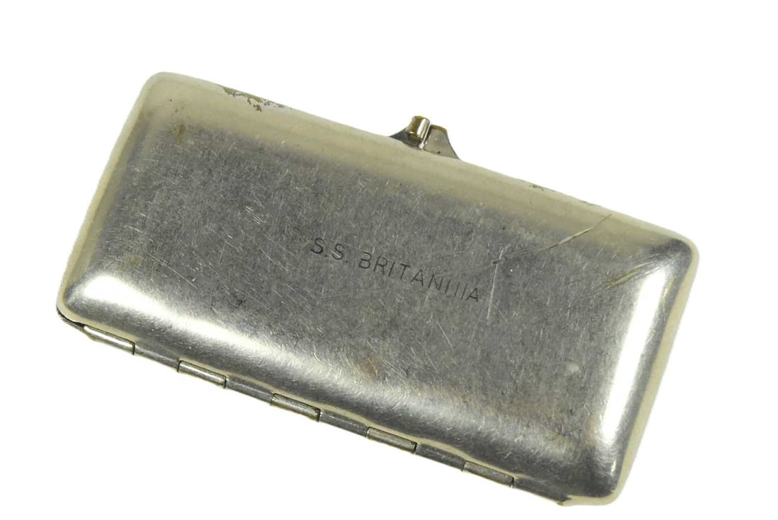 SS BRITANNIA - TRAVEL MANICURE NAIL KIT (1 of 4)