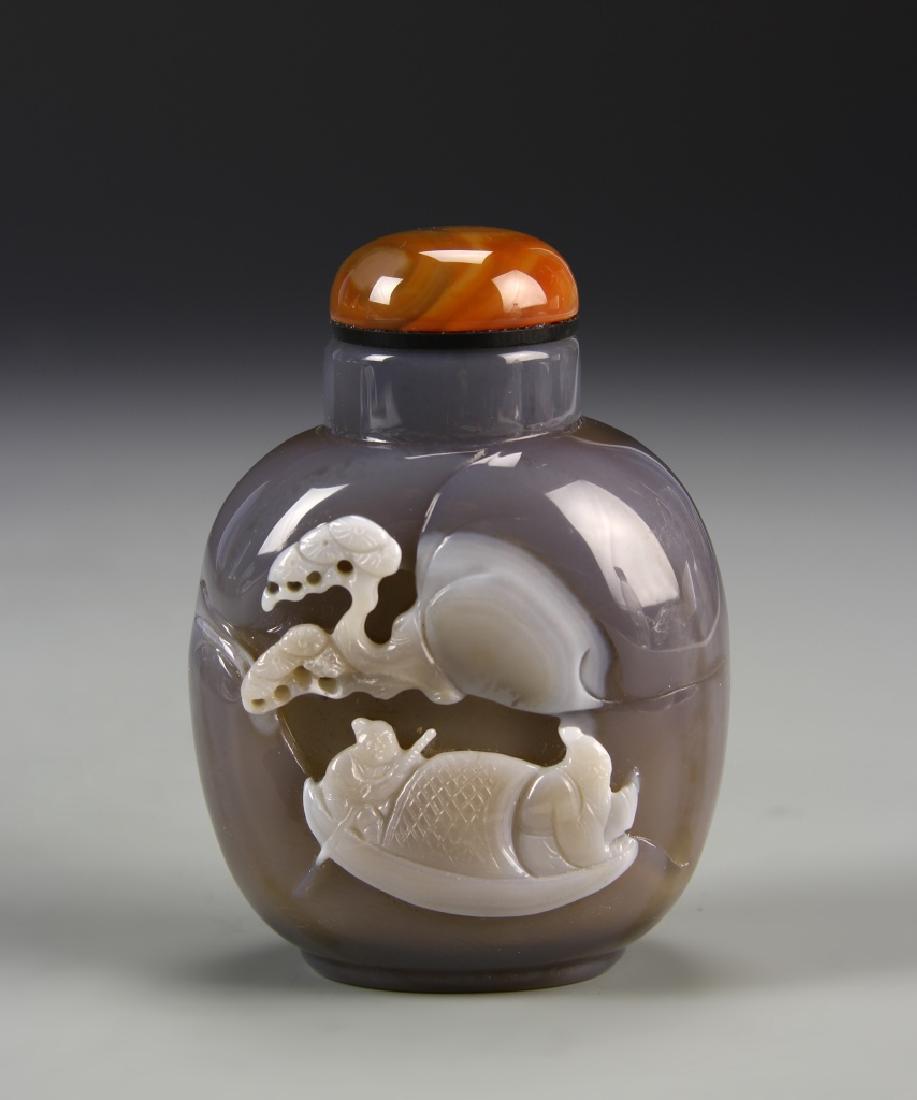 Chinese Agate Snuff Bottle (1 of 4)