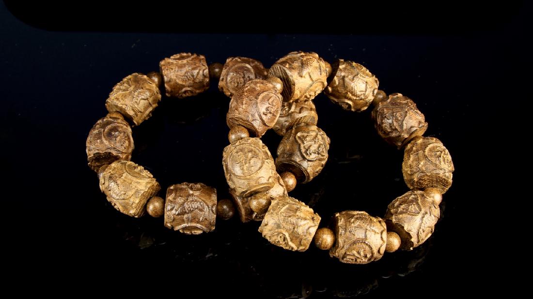 Chinese Chen Xiang Mu Bracelets (1 of 2)