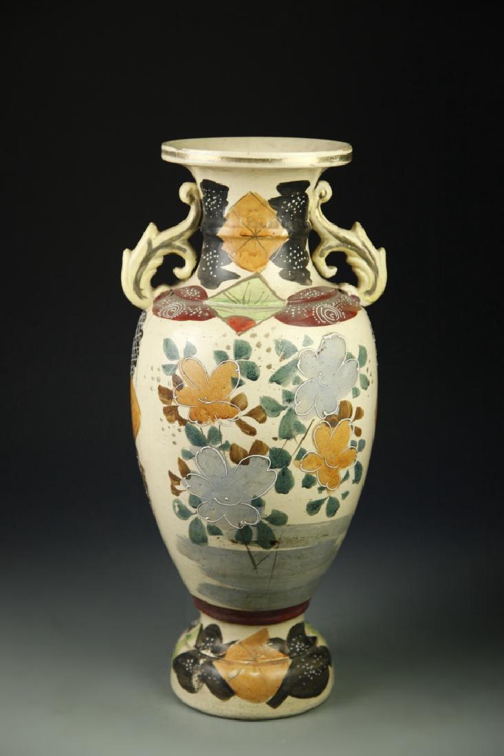 Japanese Satsuma Vase (1 of 5)