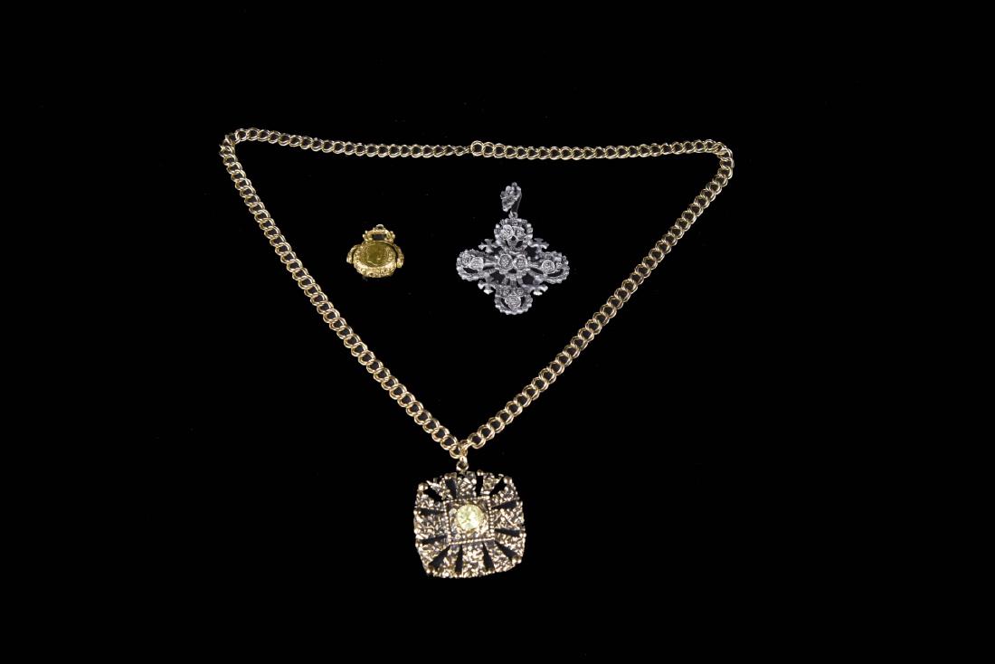 3 Costume Pendants (1 of 9)