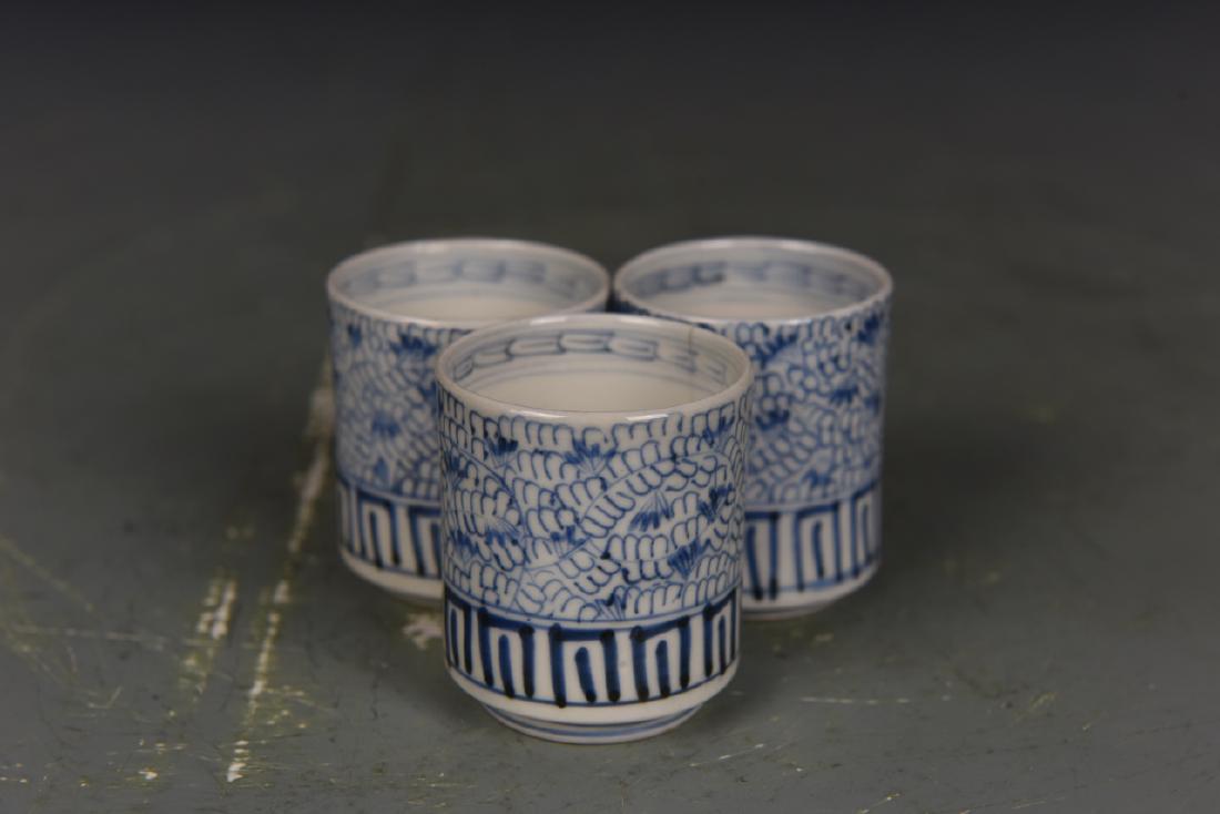 Three Japanese Blue and White Tea Cups (1 of 15)