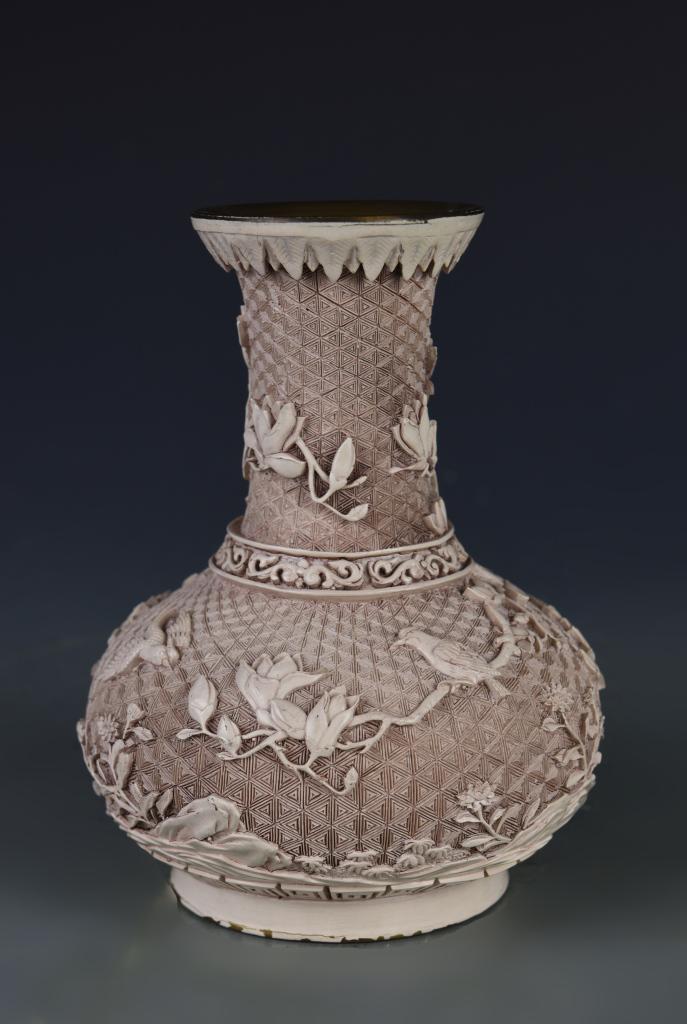 Chinese Cinnabar Vase (1 of 7)