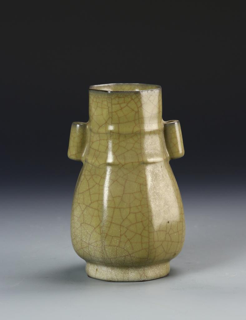 Chinese Ge Yao Vase (1 of 7)
