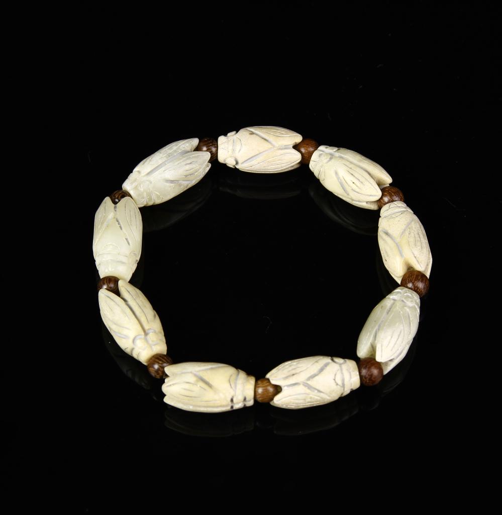 Chinese Antique Carved Bracelet (1 of 2)