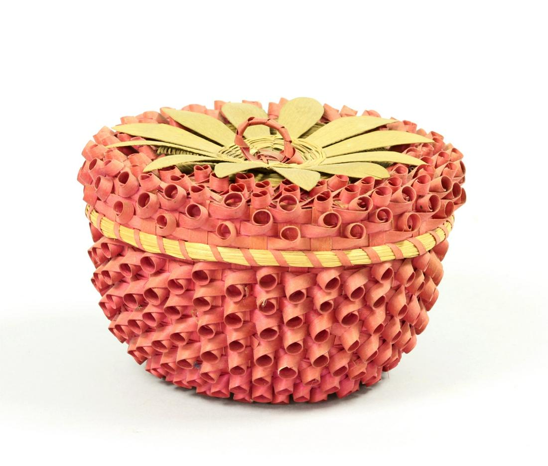 One Iroquois Strawberry Basket (1 of 1)