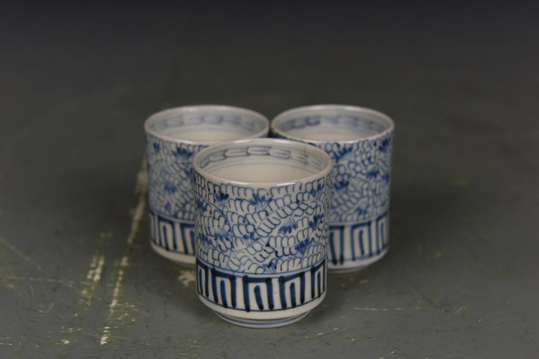 Three Japanese Blue and White Tea Cups (1 of 15)
