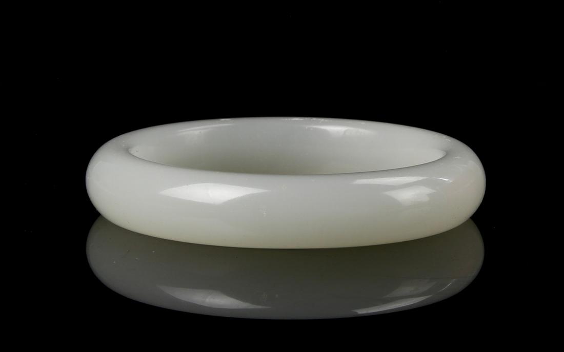 Chinese Agate Bangle (1 of 2)