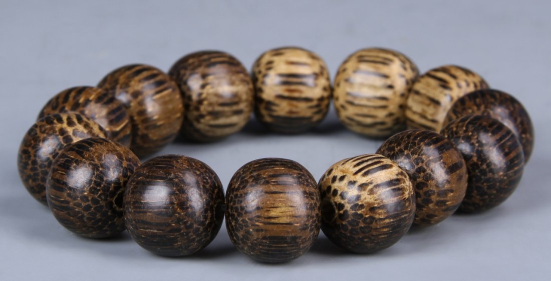 Chinese Chenxiang Wood Bracelet: China, Cheng Xiang wood bracelet, Length 7 in.
