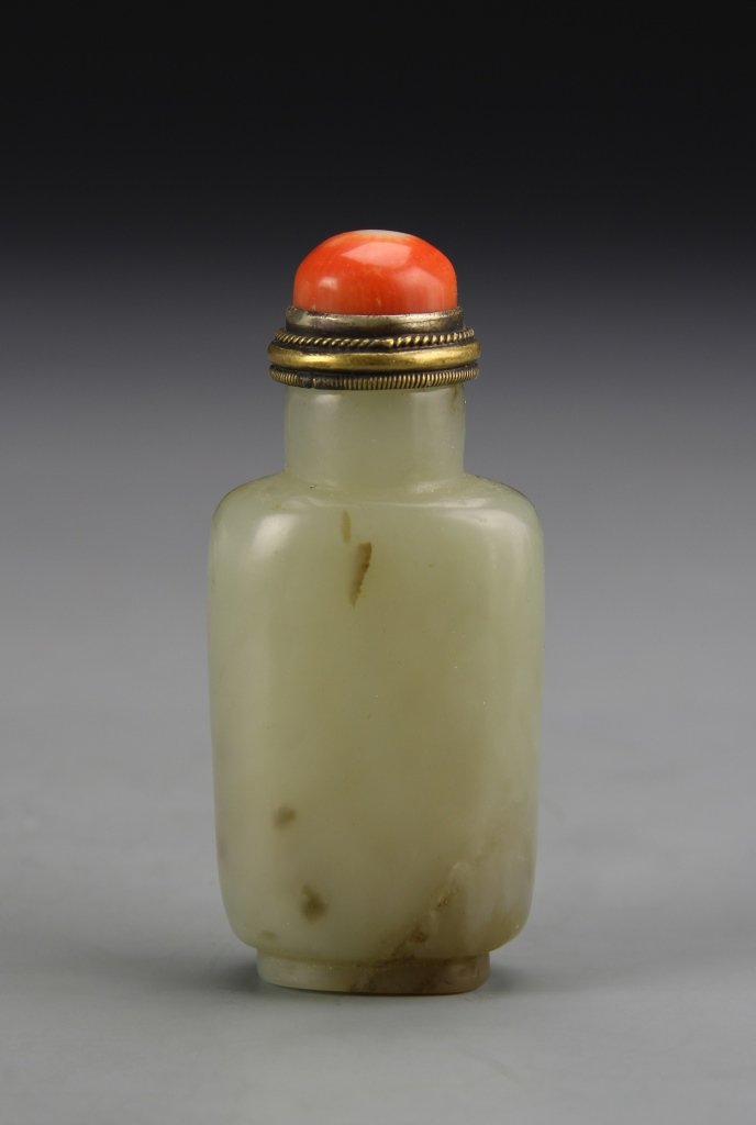 Chinese Jade Snuff Bottle (1 of 3)