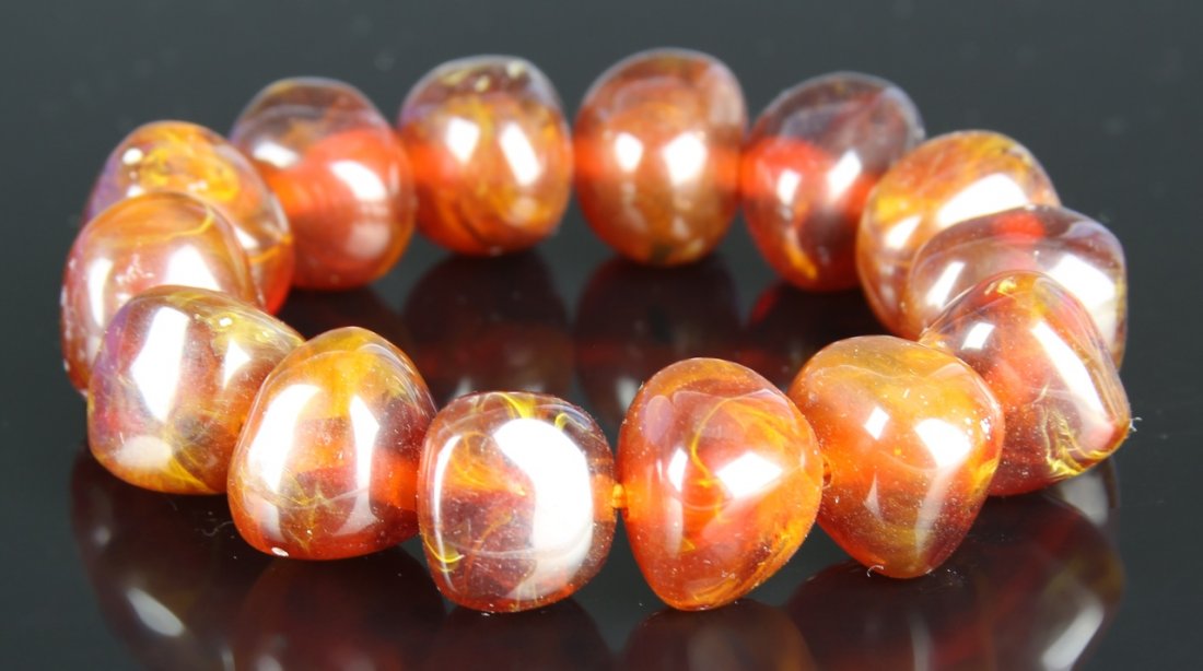 Chinese Amber Bracelet (1 of 1)