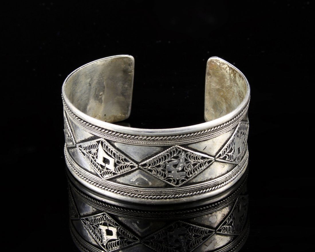 Chinese Tibetan Silver Bangle (1 of 2)