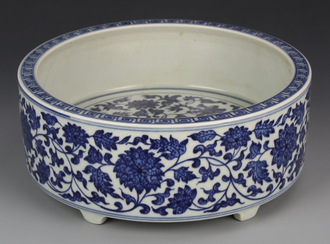 Chinese Blue and White Brush Washer (1 of 4)