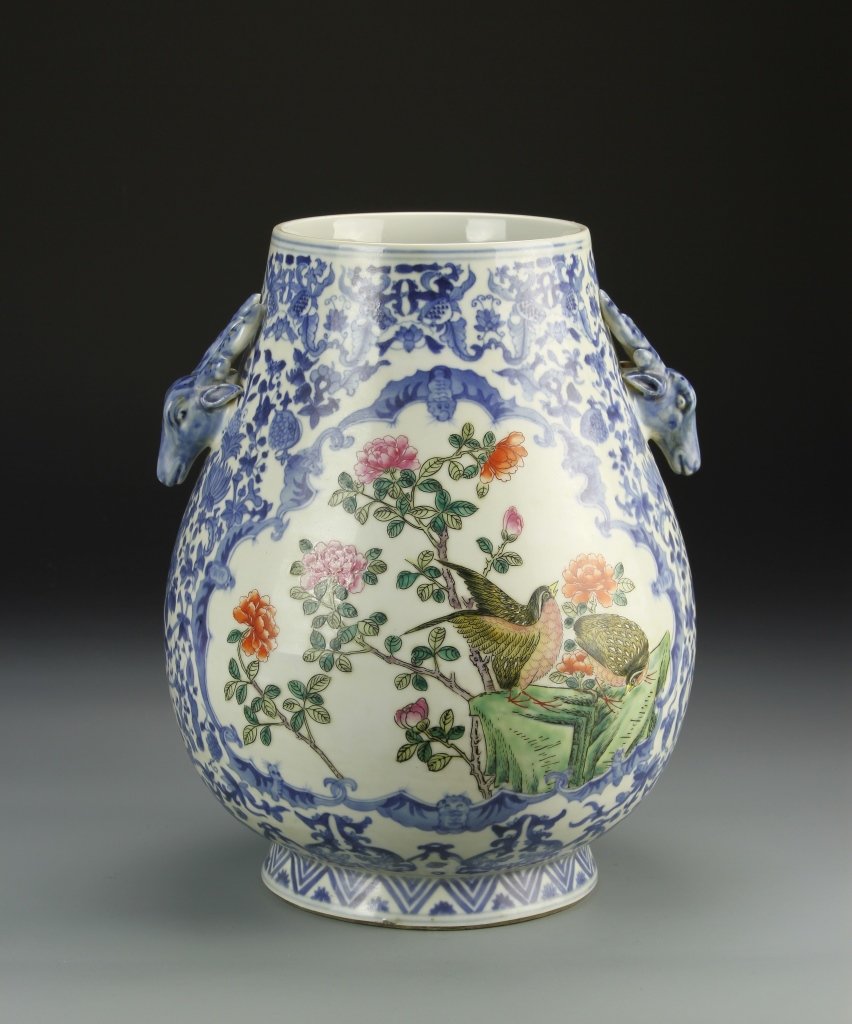 Chinese Blue and White Famille Rose Jar (1 of 7)