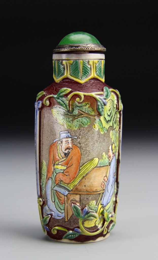 Chinese Peking Glass Snuff Bottle (1 of 5)