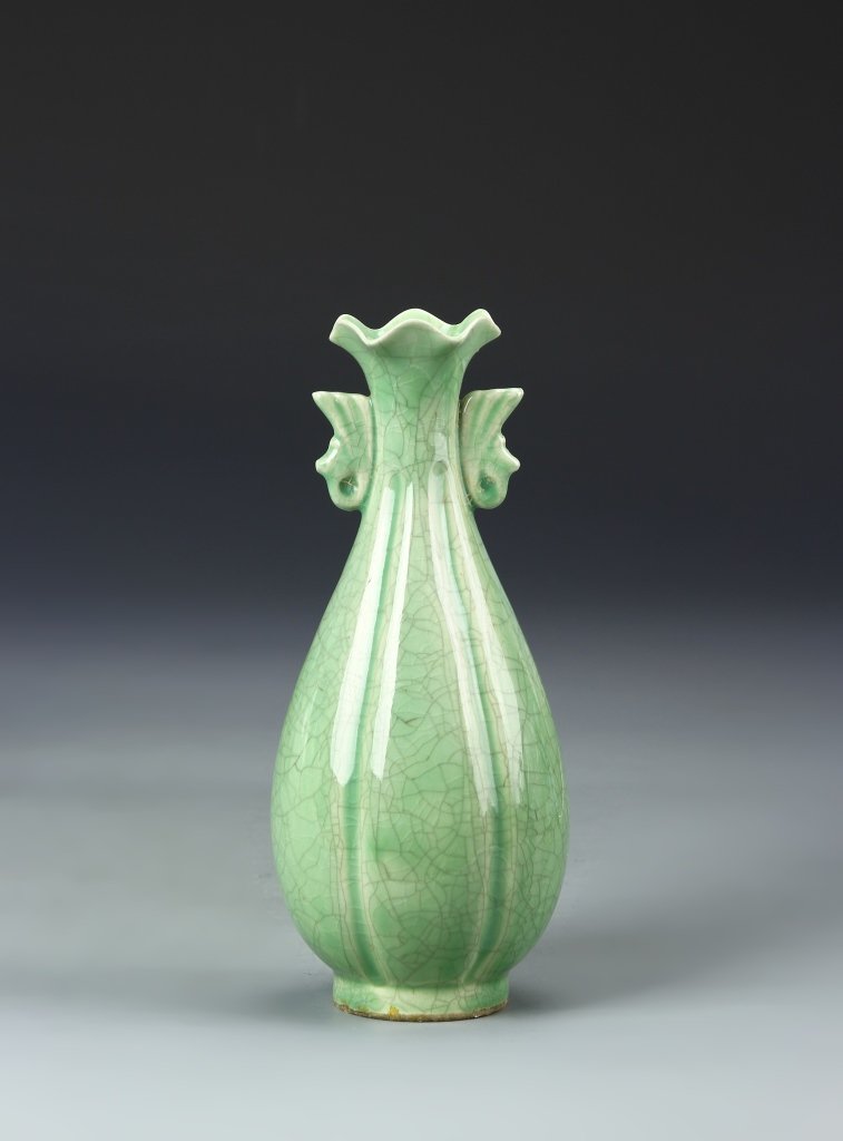 Chinese Green Crackle Vase (1 of 4)