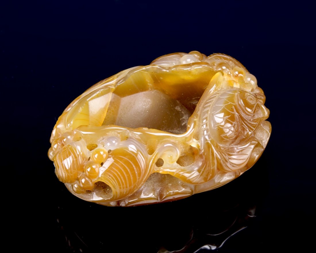 Chinese Carved Agate Ornament (1 of 4)