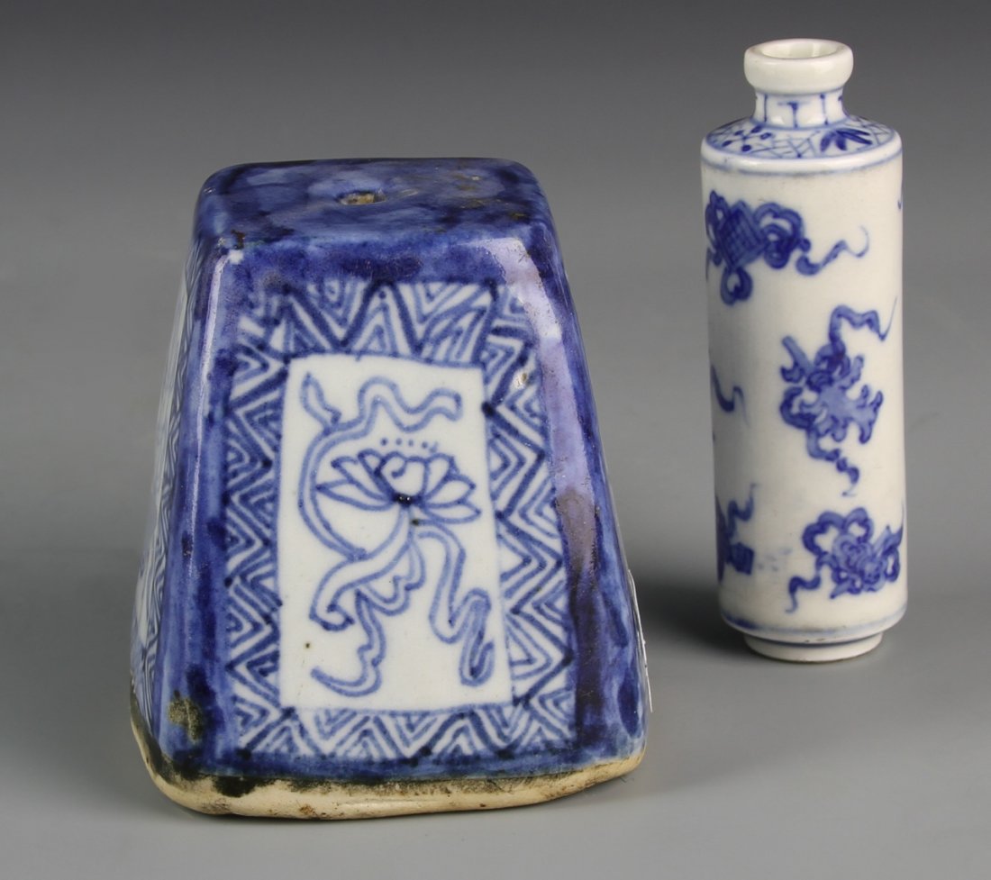 Chinese Blue And White Scale Weight with Vase (1 of 3)