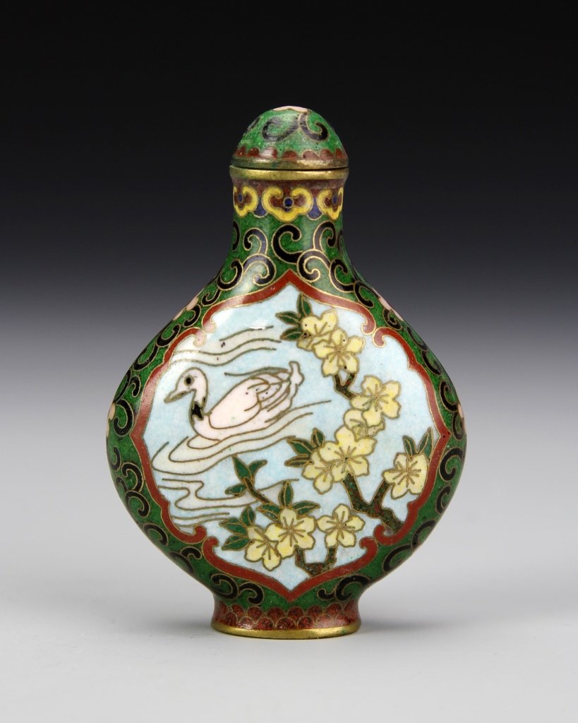 Chinese Cloisonne Snuff Bottle (1 of 1)