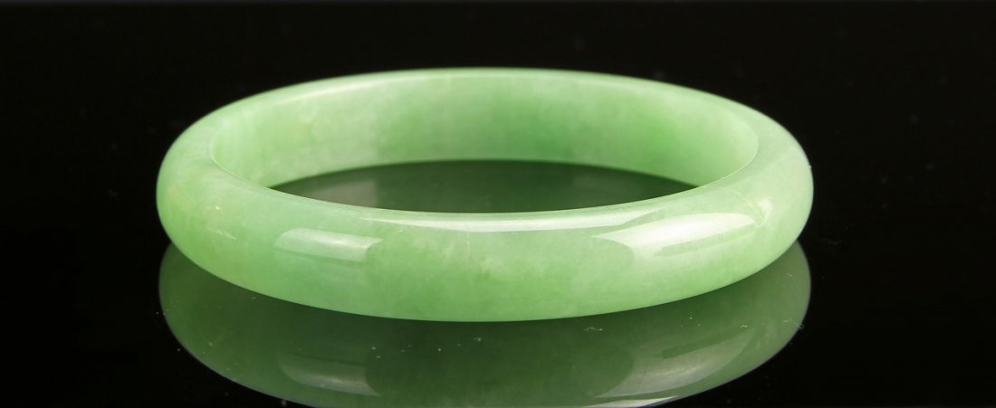 Chinese Jadeite Bangle (1 of 3)