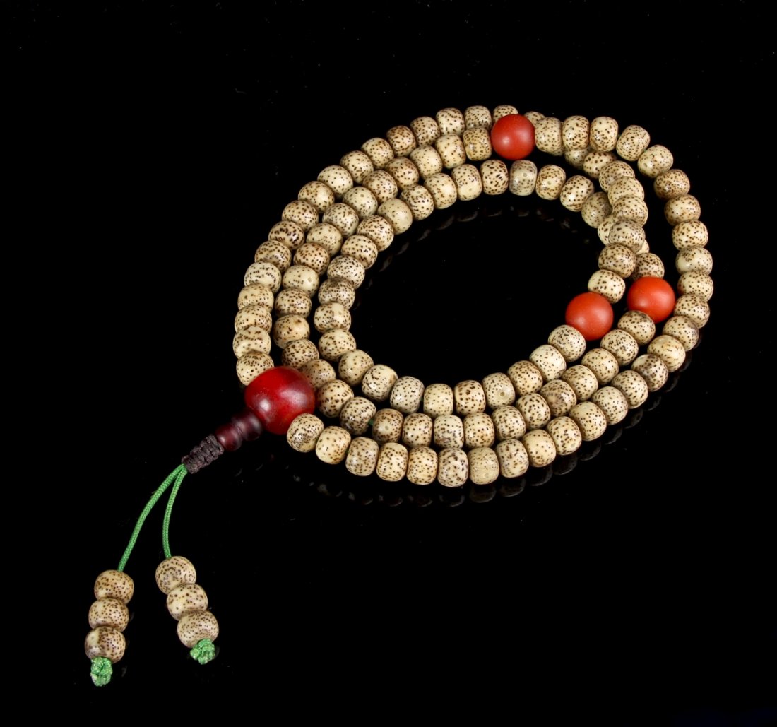 Chinese Tibetan Puti Seed Prayer Beads (1 of 2)