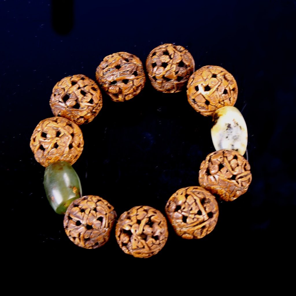 Chinese Carved Walnuts And Jade Bead Bracelet (1 of 1)