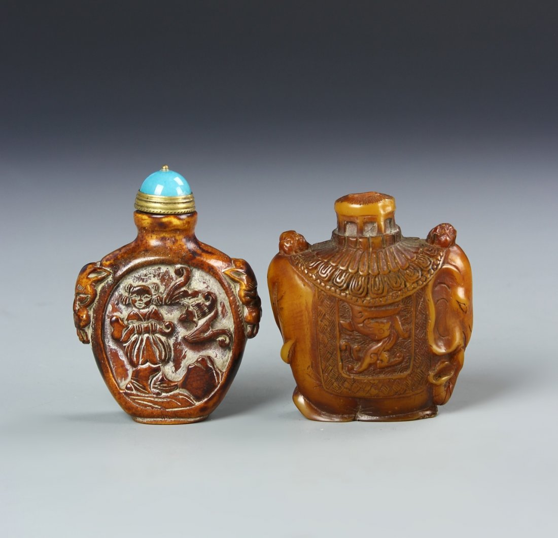 Chinese Horn Snuff Bottles (1 of 3)