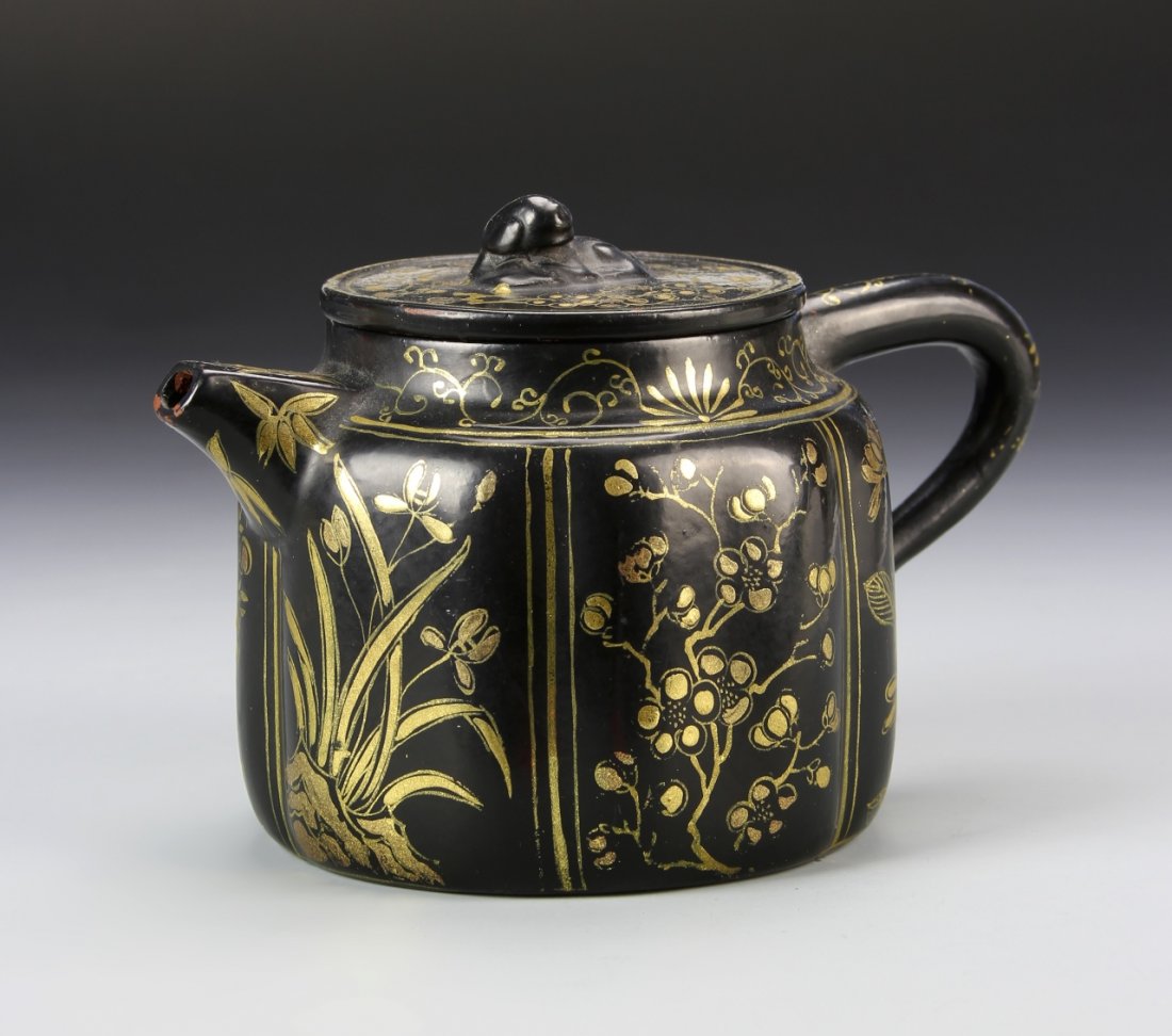 Chinese Antique Yixing Teapot (1 of 3)