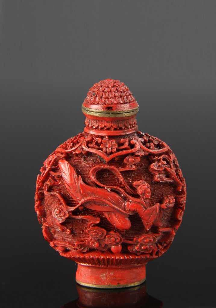 Chinese Cinnabar Snuff Bottle (1 of 5)