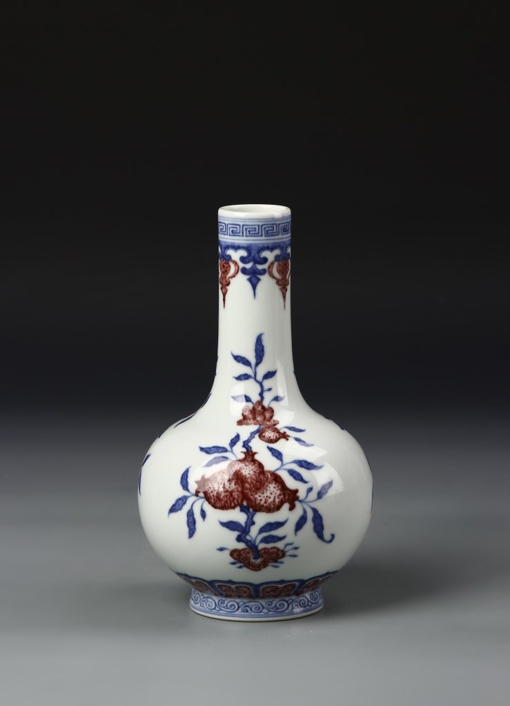 Chinese Blue and White Vase (1 of 6)