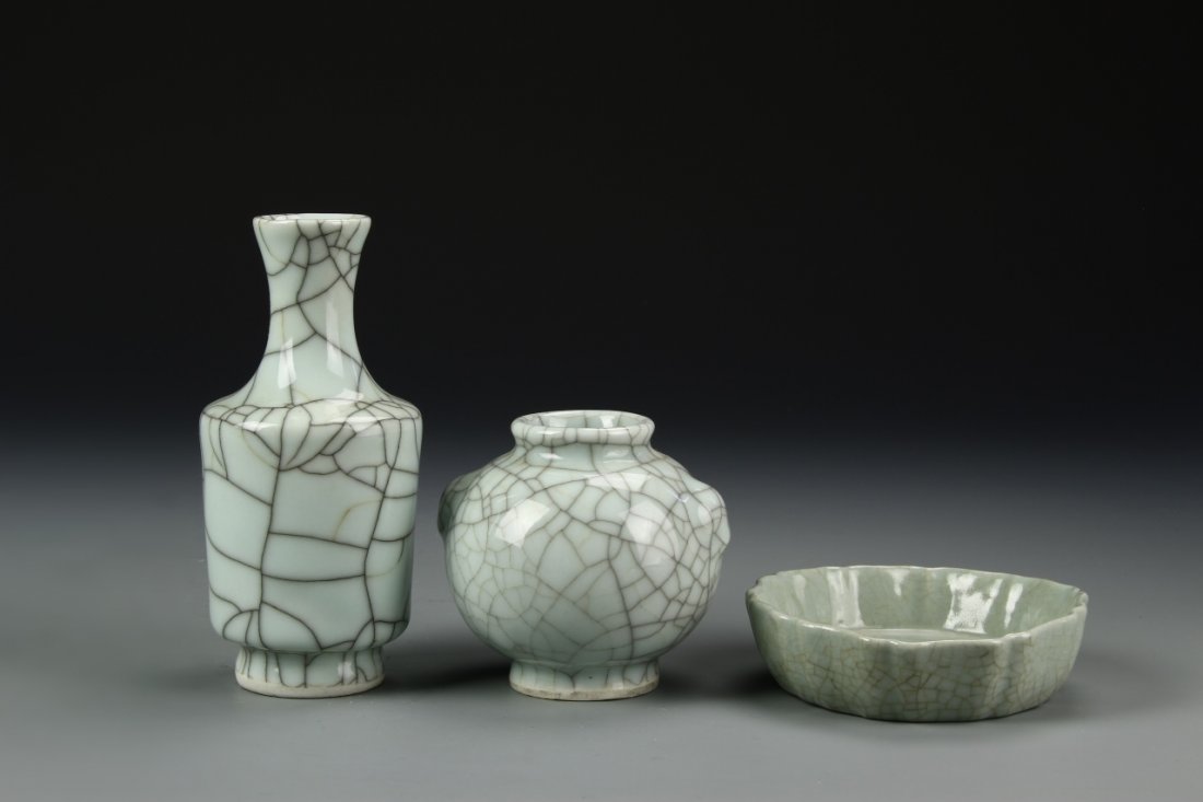 Chinese Three Geyao Scholars Items (1 of 4)