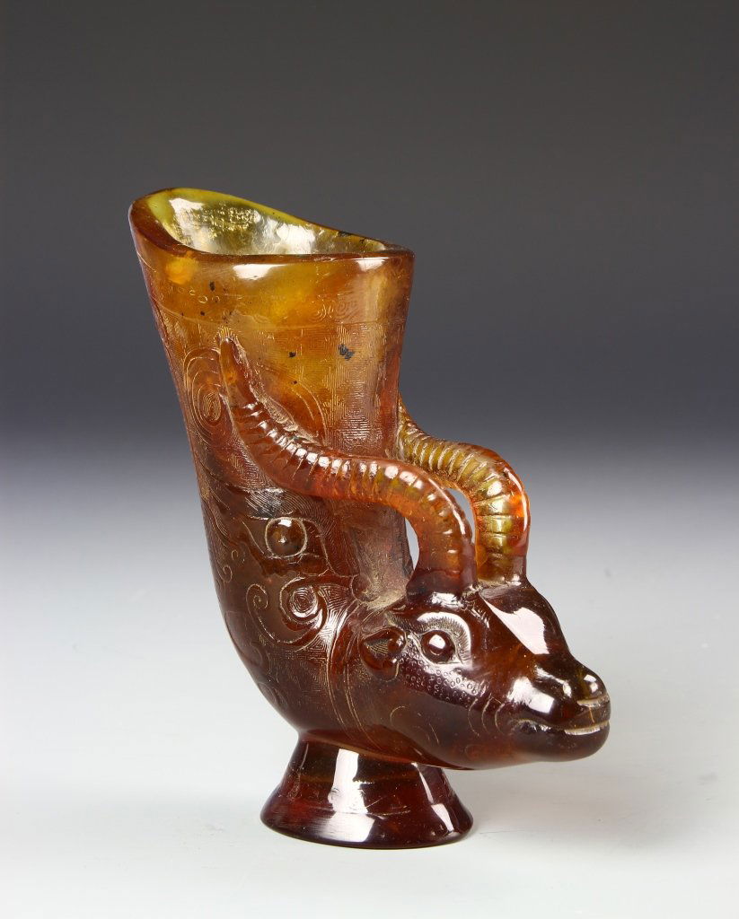 Chinese Amber Vessel (1 of 6)