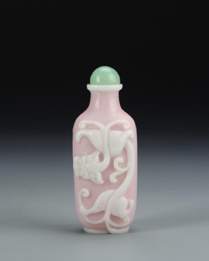 Chinese Peking Glass Snuff Bottle (1 of 3)