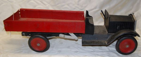 Vintage Dump Truck Made by Keystone