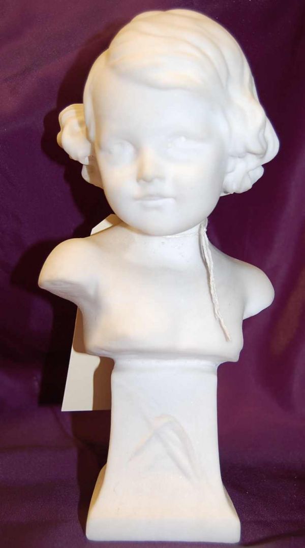 SMALL BISQUE BUST OF CHILD