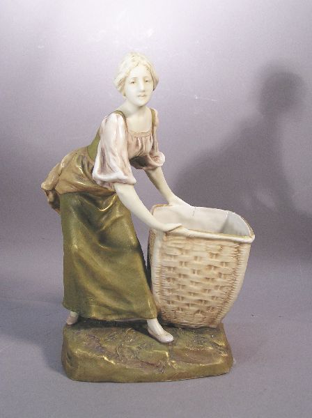 Pair of Royal Dux Figures of Ladies with Baskets - 2