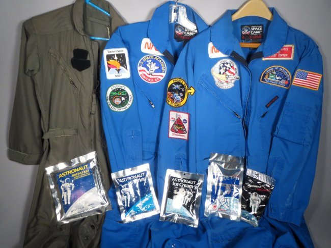 3 NASA Astronaut Jumpsuits w/ Patches + Space Food (1 of 8)